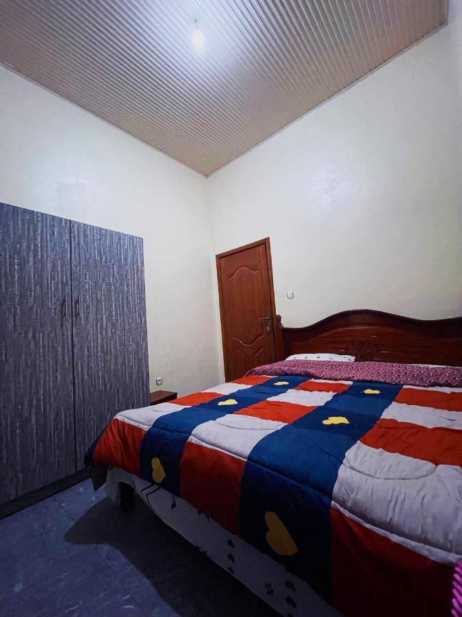Zeo Airbnb - Cheap Apartment In Кигали Экстерьер фото